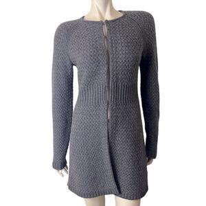 Spectacular Sutton Cashmere Gray Car Coat in Like New Condition Size Medium